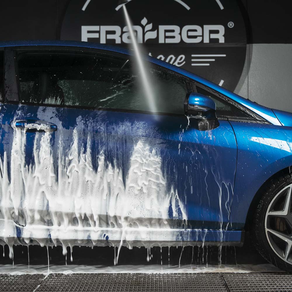 Nanopolish Foaming B6 di Fra-Ber Polish Liquido e Shampoo Nanotecnologico per Auto